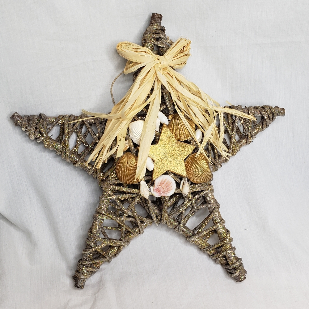 Woven Willow Star Shells Gold Glitter 18 x 18 Inches Nature Decor